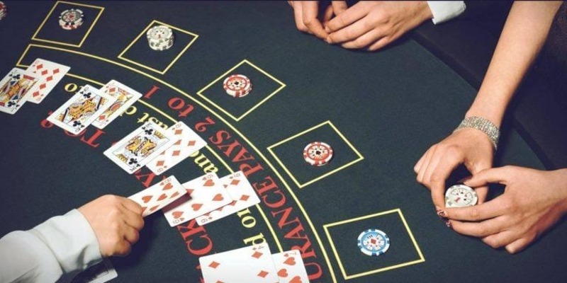 Blackjack yêu cầu nhà cái bắt buộc phải rút thêm bài khi dưới 17 điểm